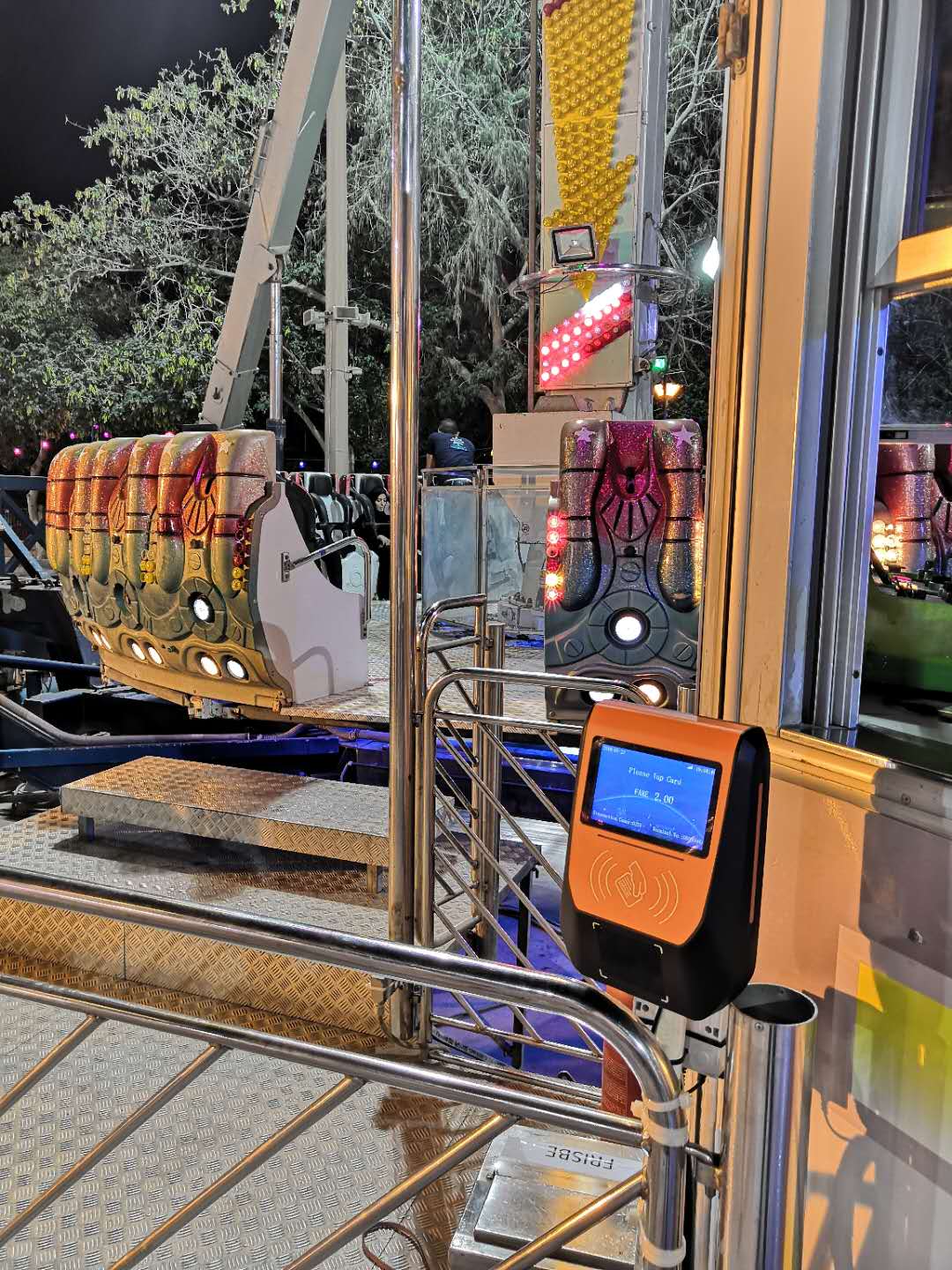 Amusement Park Card Payment System‌